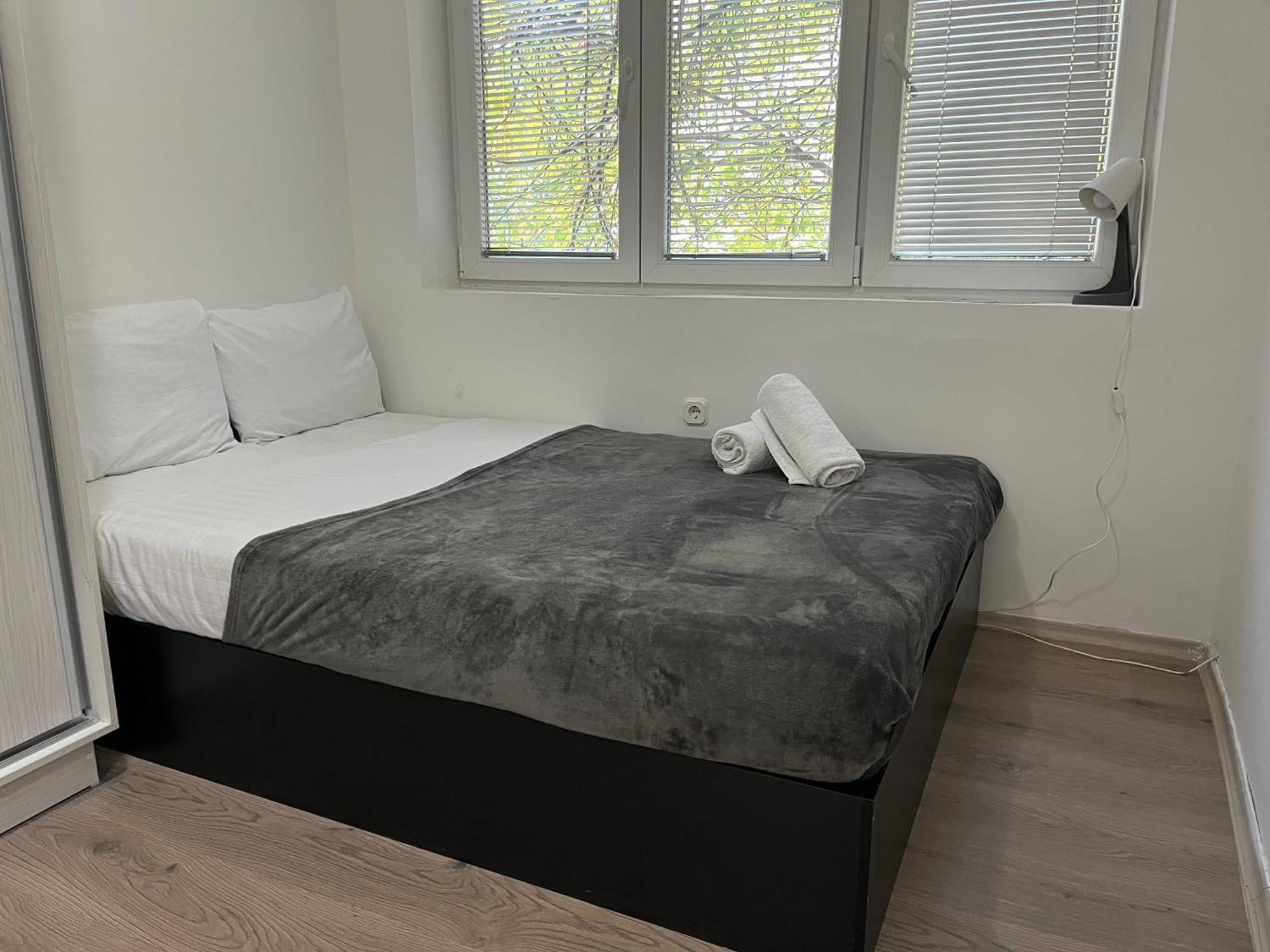 M - Square Private Rooms 斯科普里 客房 照片